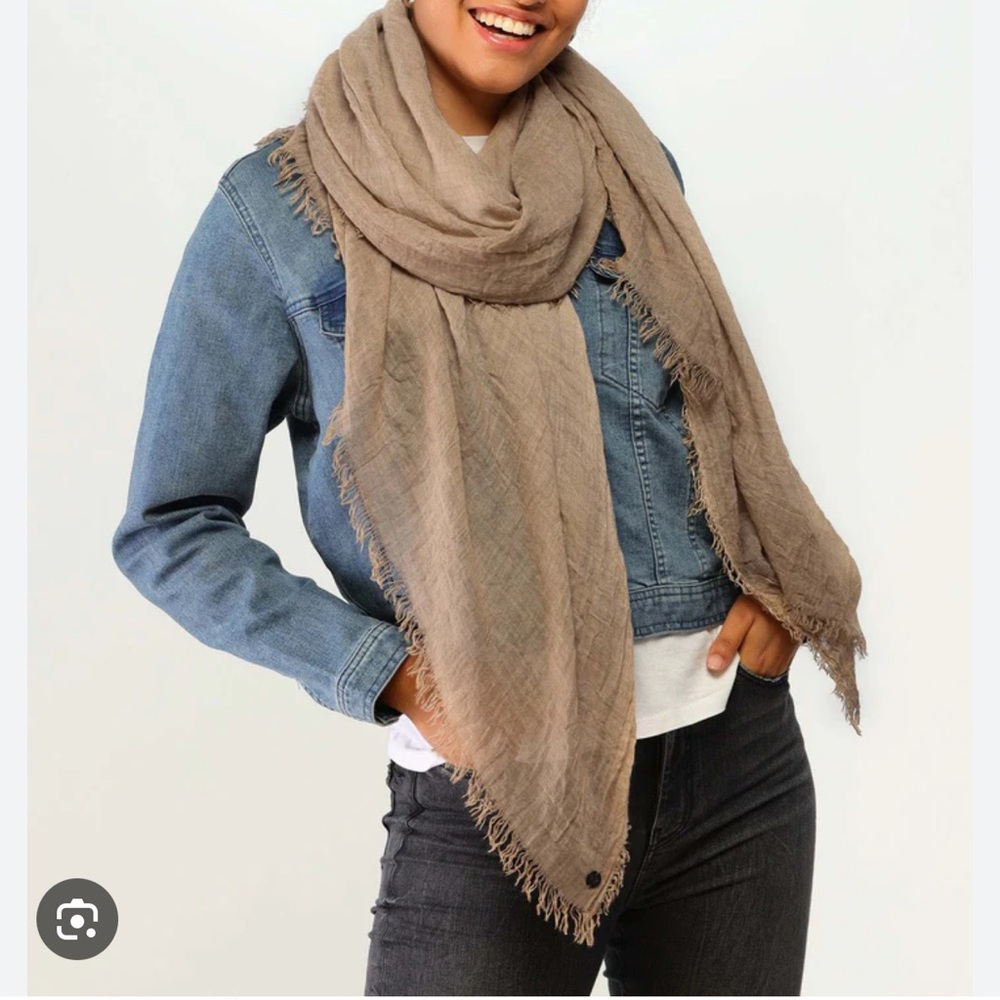 Fraas Cold Dye Wrap Scarf NWT - Picture 1 of 6